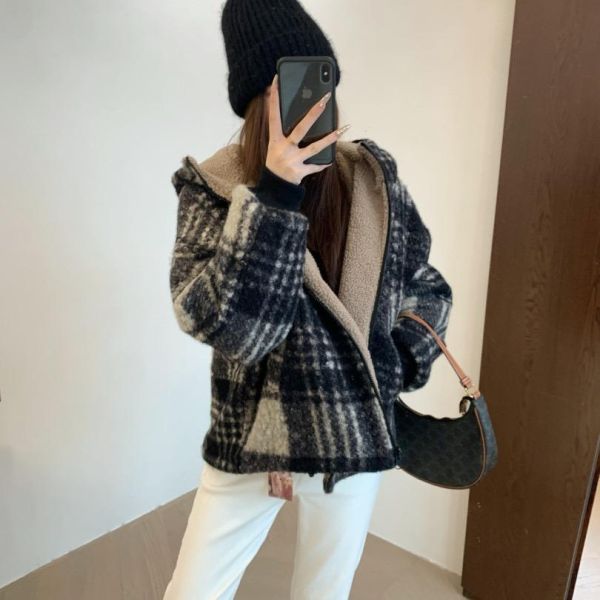 兩面穿 厚實保暖蓬鬆寬鬆羊捲毛落肩袖外套 兩面穿 厚實保暖蓬鬆寬鬆羊捲毛落肩袖外套