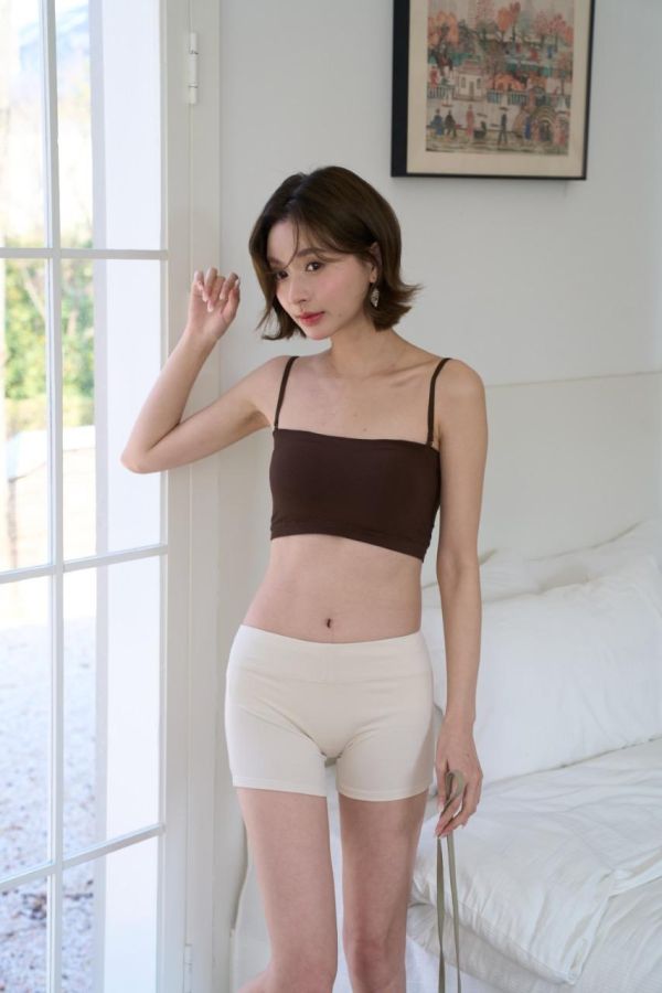 無痕防走光舒適彈力帶胸墊背心-5色 無痕防走光舒適彈力帶胸墊背心-5色