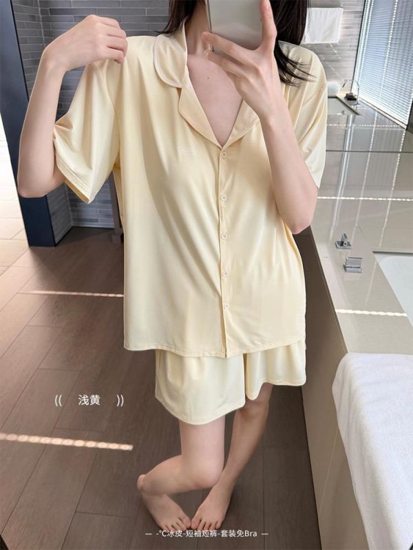 自帶柔光濾鏡顯白帶胸墊睡衣套裝-4色 自帶柔光濾鏡顯白帶胸墊睡衣套裝-4色
