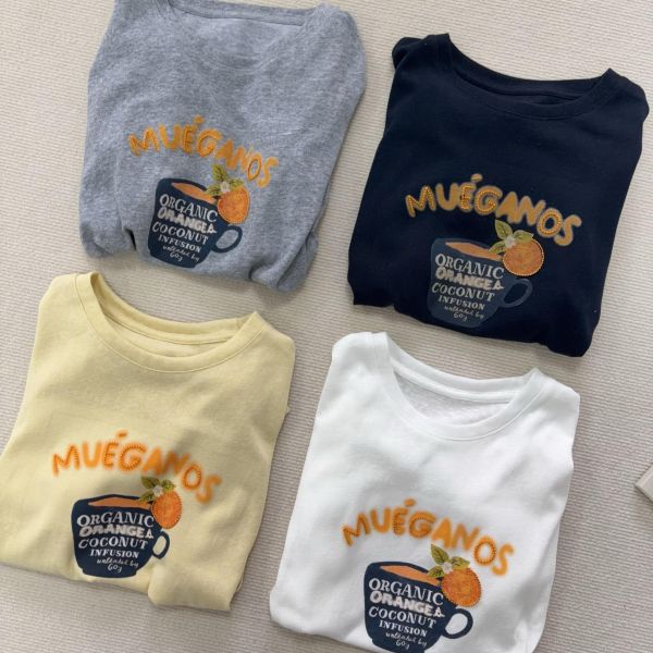 刺繡印花圓領休閒T恤-4色 刺繡印花圓領休閒T恤-4色