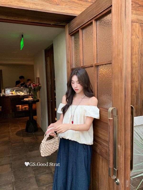 渡假甜美少女感碎花飛飛袖上衣-2色 渡假甜美少女感碎花飛飛袖上衣-2色