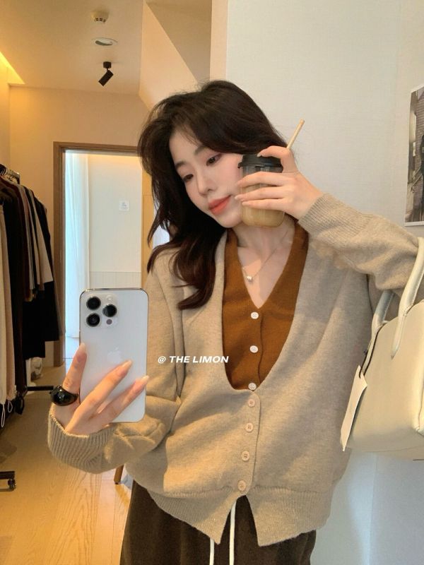 假兩件V領氛圍感  羊毛不厚重氣質針織上衣-5色 假兩件V領氛圍感  羊毛不厚重氣質針織上衣-5色