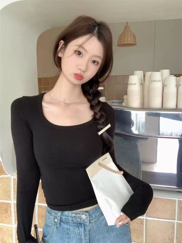 自帶罩杯 圓領保暖磨毛上衣-4色 自帶罩杯 圓領保暖磨毛上衣-4色