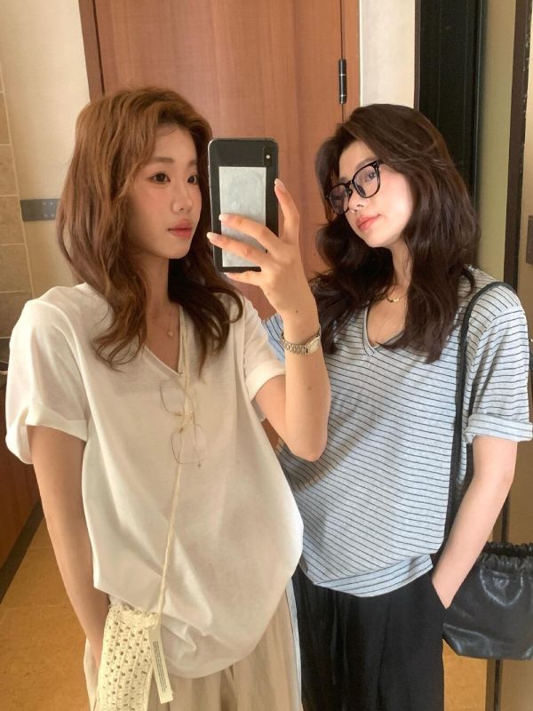 輕薄好穿 V領寬鬆亞麻捲邊袖T-11色 輕薄好穿 V領寬鬆亞麻捲邊袖T-11色