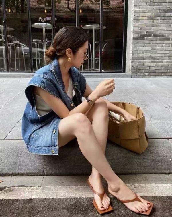 Korea 法式率性剪裁牛仔背心 Korea 法式率性剪裁牛仔背心