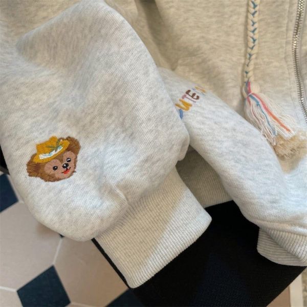 重工達菲熊刺繡連帽外套 重工達菲熊刺繡連帽外套