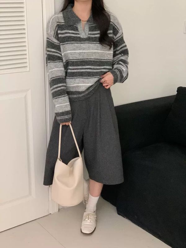 Korea 超美撞色條紋POLO領條紋毛衣-3色 Korea 超美撞色條紋POLO領條紋毛衣-3色