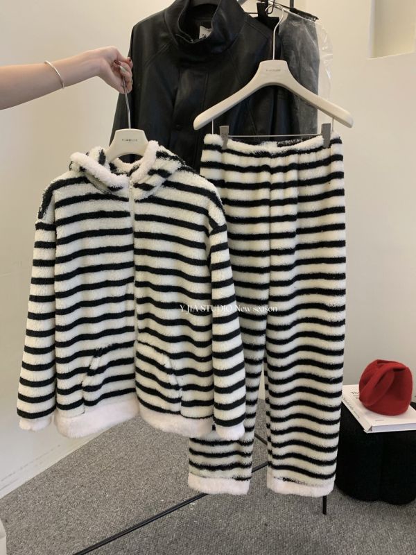 條紋加厚睡衣+鬆緊腰休閒褲套裝 條紋加厚睡衣+鬆緊腰休閒褲套裝