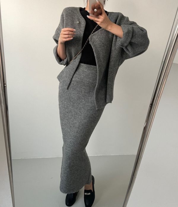 Korea 寬鬆毛呢外套＋高腰包臀裙子-3色 Korea 寬鬆毛呢外套＋高腰包臀裙子-3色