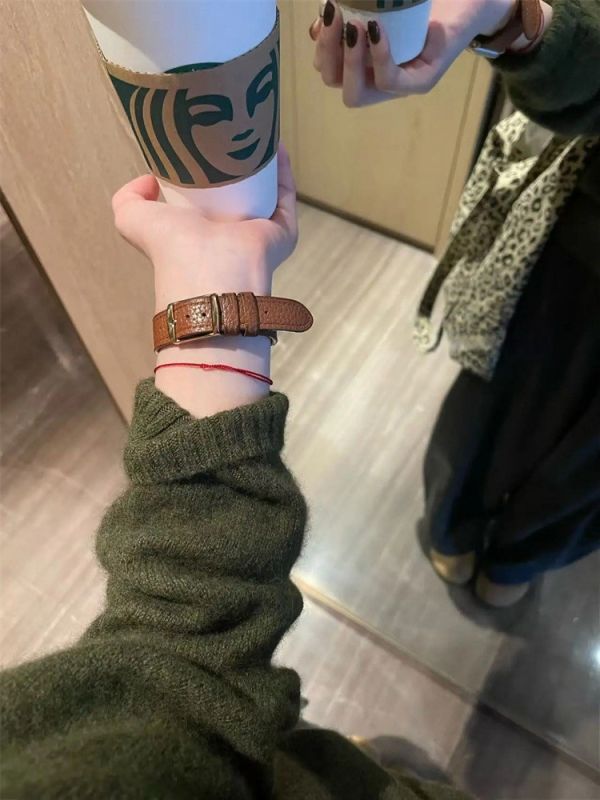 墨綠色綿羊毛翻領慵懶針織V領上衣-4色 墨綠色綿羊毛翻領慵懶針織V領上衣-4色