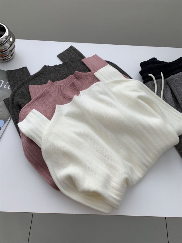 韓系無縫一體綿羊毛半高領針織打底衫-4色 韓系無縫一體綿羊毛半高領針織打底衫-4色