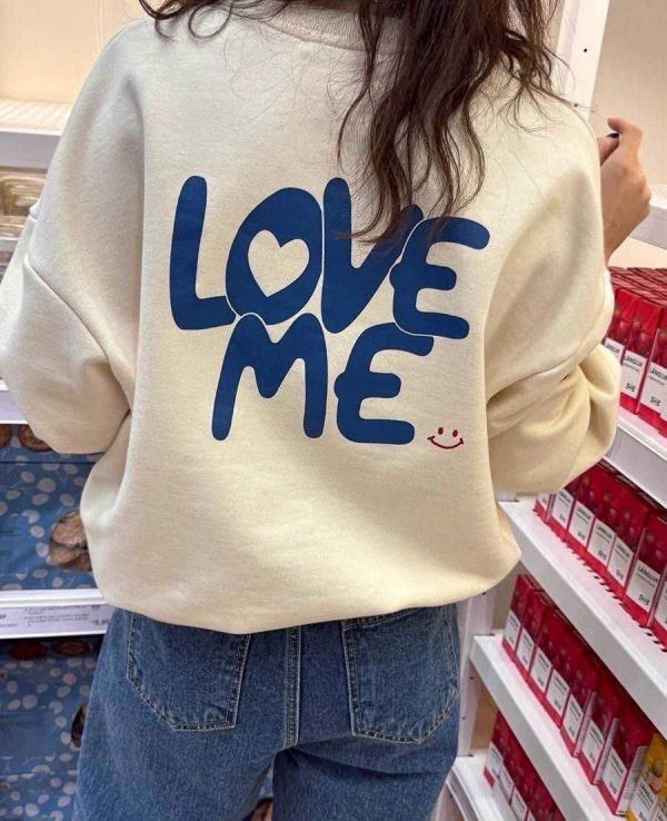 精緻胸口小愛心刺繡tee-2色 精緻胸口小愛心刺繡tee-2色