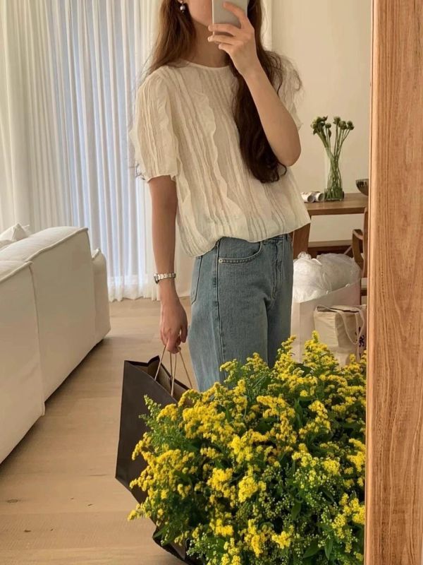 Korea 褶皺流蘇木耳邊上衣-2色 Korea 褶皺流蘇木耳邊上衣-2色