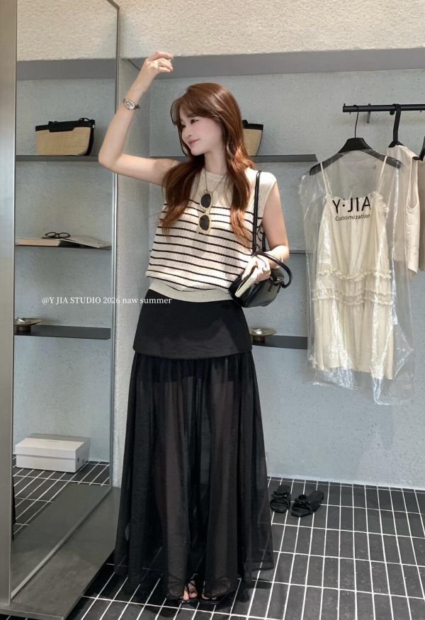 韓系撞色條紋顯瘦交叉露背針織背心-3色 韓系撞色條紋顯瘦交叉露背針織背心-3色