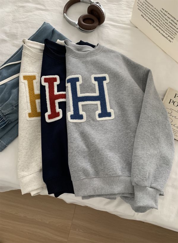 毛巾繡美式復古鬆弛感減齡上衣-3色 毛巾繡美式復古鬆弛感減齡上衣-3色