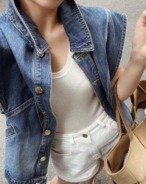 Korea 法式率性剪裁牛仔背心 Korea 法式率性剪裁牛仔背心