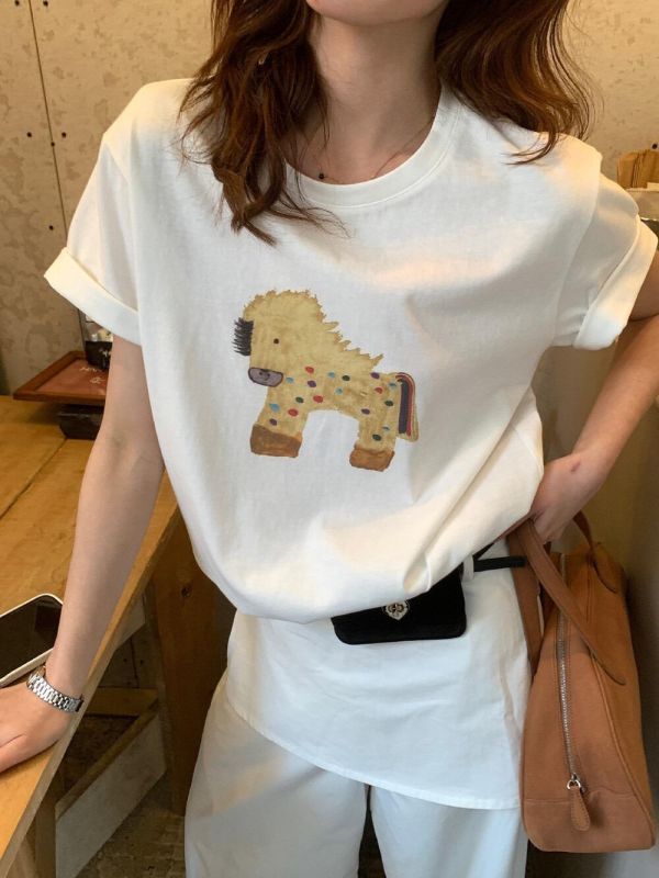 休閒小馬印花 少女感減齡T-3色 休閒小馬印花 少女感減齡T-3色