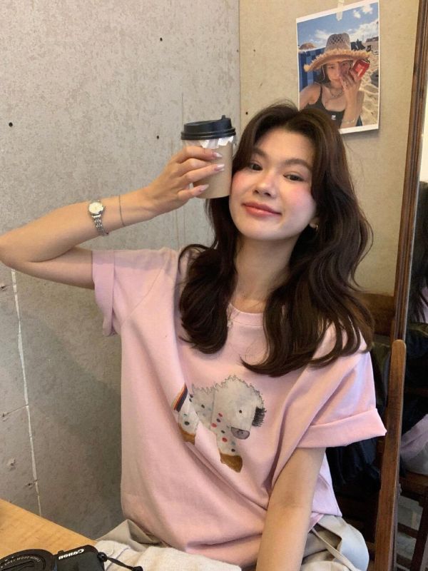 休閒小馬印花 少女感減齡T-3色 休閒小馬印花 少女感減齡T-3色