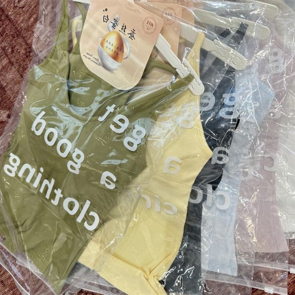 多巴胺自帶胸墊透氣U領修身工字背心-6色 多巴胺自帶胸墊透氣U領修身工字背心-6色