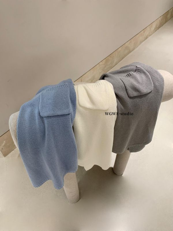 設計感後背繫帶薄款針織上衣-3色 設計感後背繫帶薄款針織上衣-3色