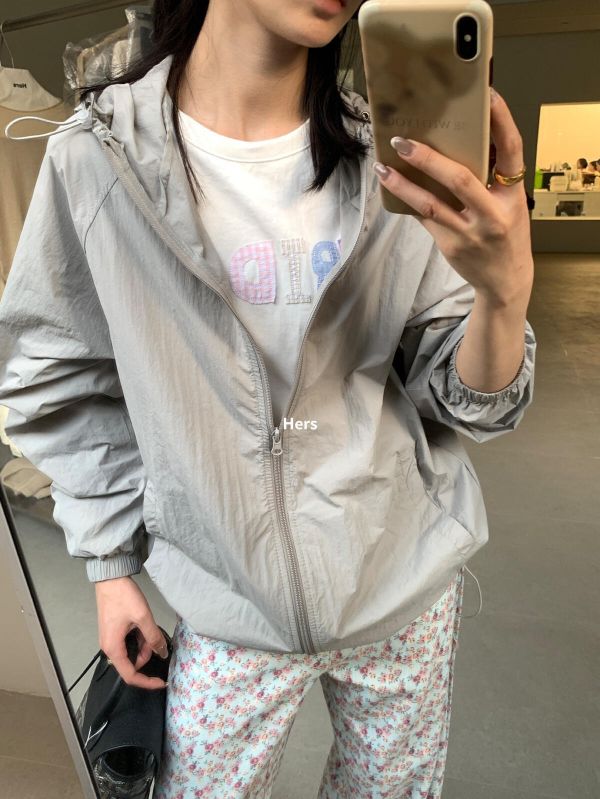 簡約風日常戶外輕運動感透氣防曬衣-4色 簡約風日常戶外輕運動感透氣防曬衣-4色