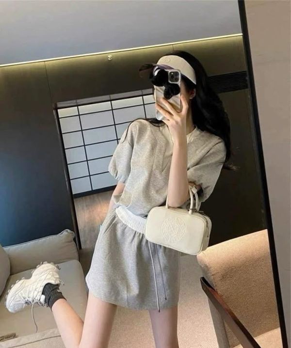 韓系運動感假兩件套裝-2色 韓系運動感假兩件套裝-2色