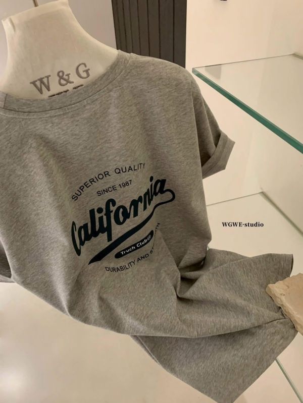 前後英文字母印花T恤-2色 前後英文字母印花T恤-2色