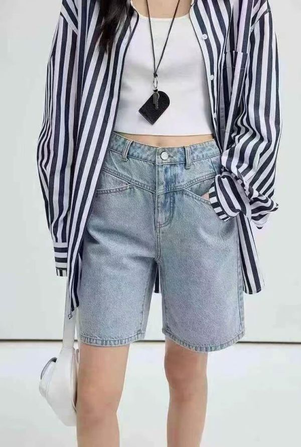 高腰直筒寬鬆五分牛仔褲 高腰直筒寬鬆五分牛仔褲