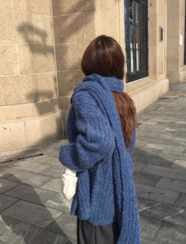 Korea 柔軟V領寬鬆毛衣+ 圍巾套組-3色 Korea 柔軟V領寬鬆毛衣+ 圍巾套組-3色