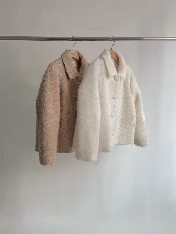 Korea 羊圈毛翻領氣質外套-2色 Korea 羊圈毛翻領氣質外套-2色