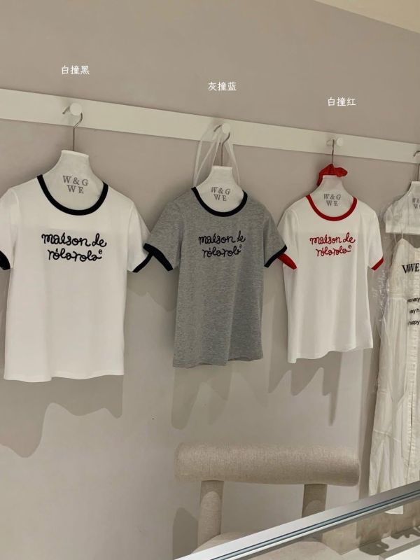 撞色草寫立體英文字母tee-3色 撞色草寫立體英文字母tee-3色