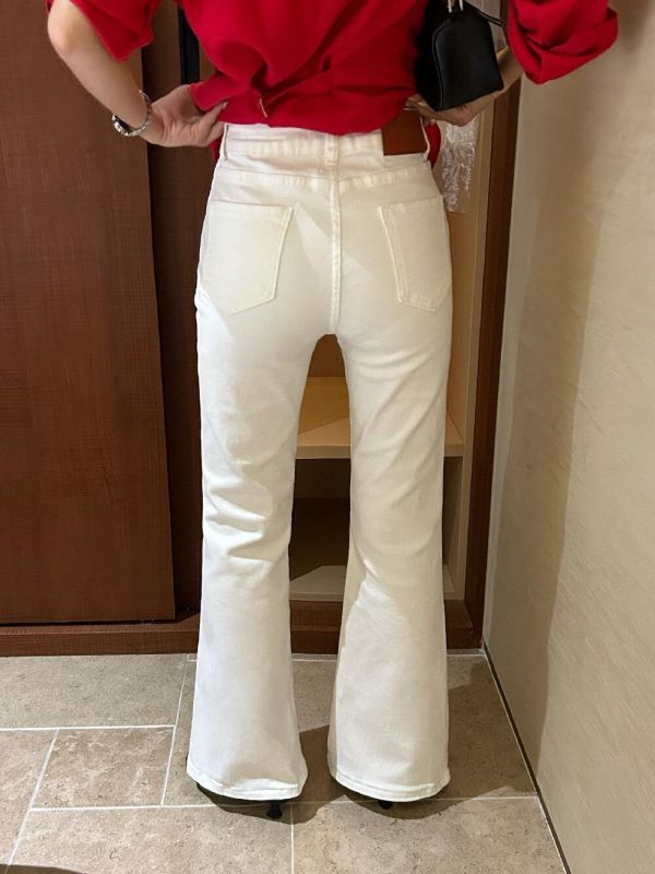 高腰顯瘦微喇叭大長腿牛仔褲-3色 高腰顯瘦微喇叭大長腿牛仔褲-3色