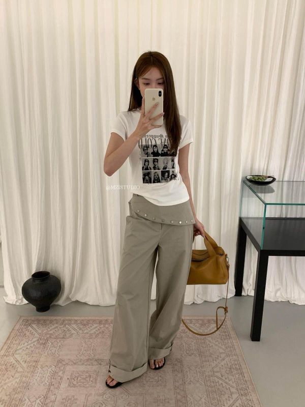 夏日美式人物頭像修身顯瘦短T-2色 夏日美式人物頭像修身顯瘦短T-2色