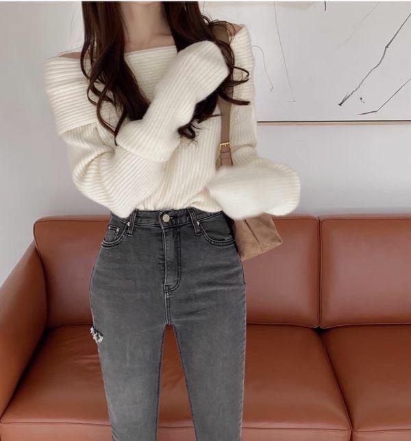 Korea 坑條一字領針織毛衣-4色 Korea 坑條一字領針織毛衣-4色