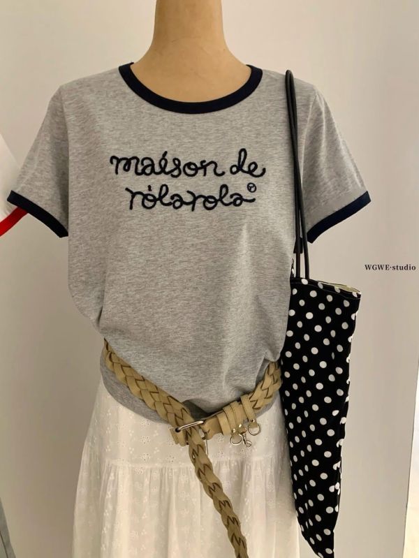 撞色草寫立體英文字母tee-3色 撞色草寫立體英文字母tee-3色