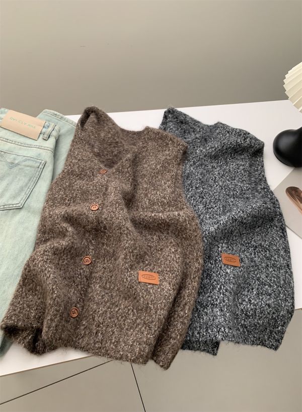 復古溫柔花紗V領柔軟針織背心-4色 復古溫柔花紗V領柔軟針織背心-4色