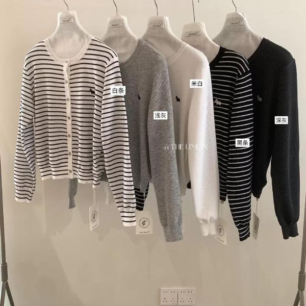 柔軟可愛刺綉單排扣罩衫上衣-5色 柔軟可愛刺綉單排扣罩衫上衣-5色