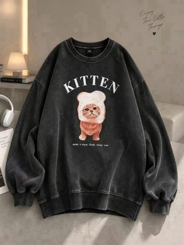超萌小貓寬鬆水洗大學tee 超萌小貓水洗大學tee
