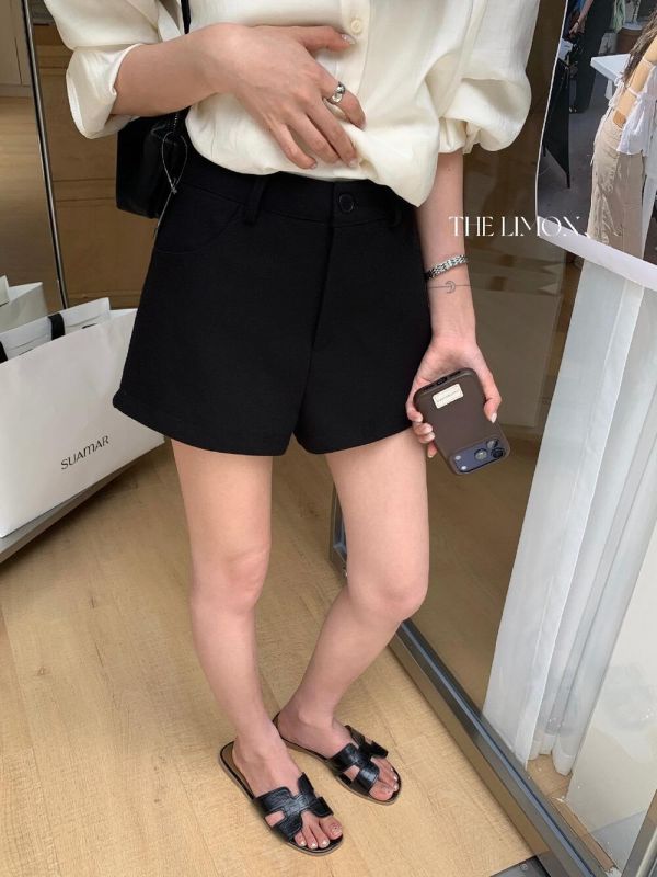 極簡風顯瘦不退流行高腰直筒西裝褲 極簡風顯瘦不退流行高腰直筒西裝褲