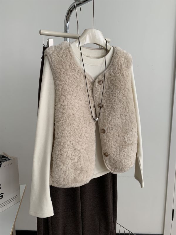 羊羔毛疊穿柔軟不掉毛溫柔保暖背心 羊羔毛疊穿柔軟不掉毛溫柔保暖背心