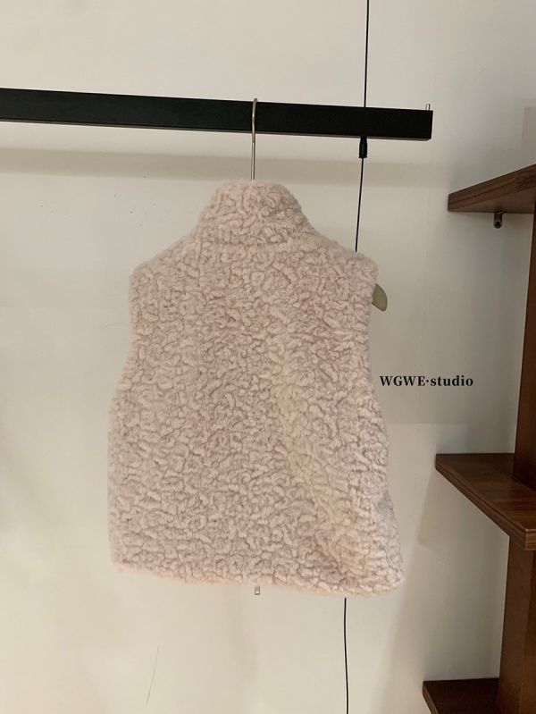 氣質百搭立領單排扣保暖毛絨背心-3色 氣質百搭立領單排扣保暖毛絨背心-3色