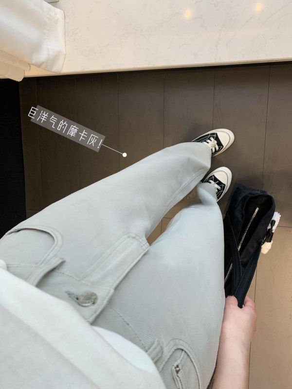 高級摩卡灰～舒適四面彈直筒高腰牛仔褲 高級摩卡灰～舒適四面彈直筒高腰牛仔褲