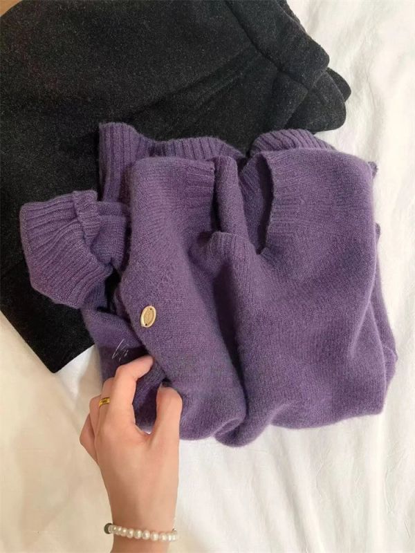 無縫一體純色羊毛保暖針織上衣-2色 無縫一體純色羊毛保暖針織上衣-2色