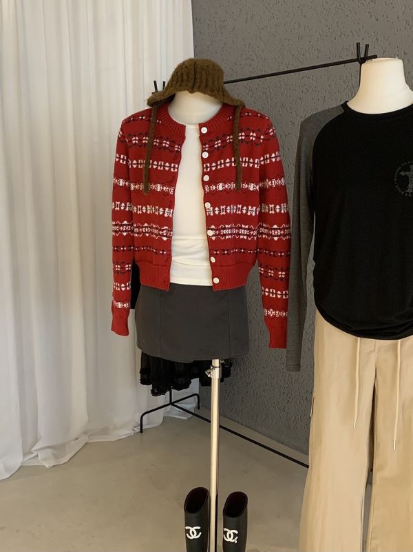 費爾島提花修身針織開衫 費爾島提花修身針織開衫