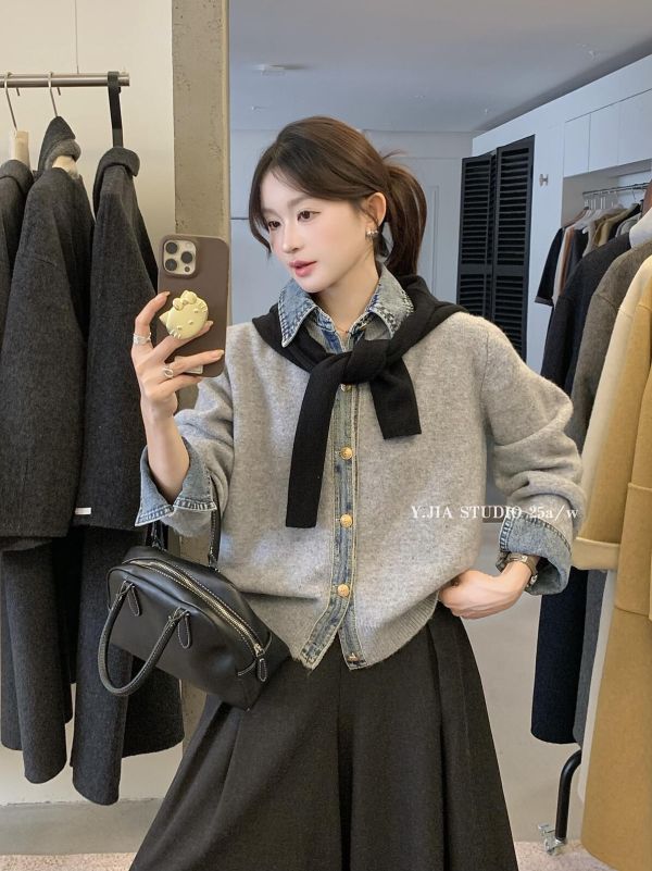 假兩件牛仔拼接翻領撞色針織上衣-4色 假兩件牛仔拼接翻領撞色針織上衣-4色