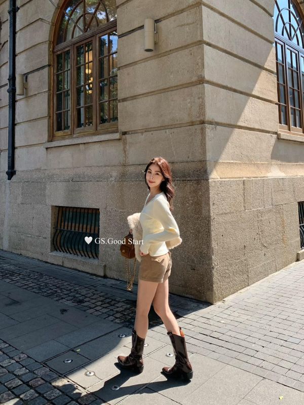 極簡風修身顯瘦性感V領針織上衣-5色 極簡風修身顯瘦性感V領針織上衣-5色