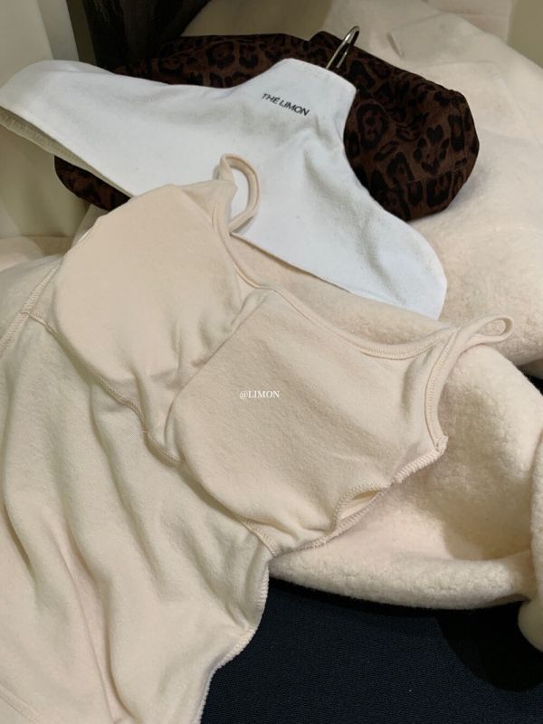 雙層磨毛高彈百搭吊帶背心（胸墊可拆）-7色 雙層磨毛高彈百搭吊帶背心（胸墊可拆）-7色