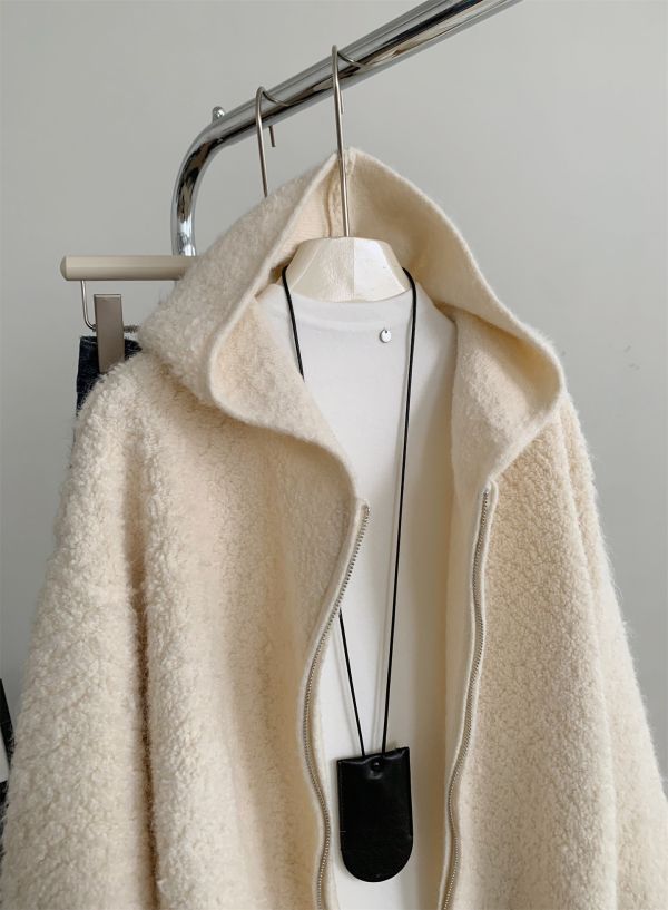 溫柔米白色羊毛圈圈紗連帽鬆弛感針織外套 溫柔米白色羊毛圈圈紗連帽鬆弛感針織外套