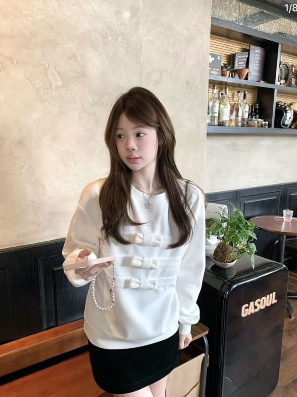 立體蝴蝶結甜美寬鬆圓領上衣-3色 立體蝴蝶結甜美寬鬆圓領上衣-3色