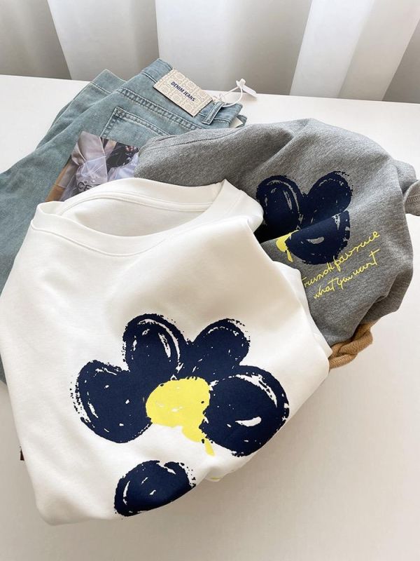 韓系花朵印花舒適寬鬆百搭T-2色 韓系花朵印花舒適寬鬆百搭T-2色